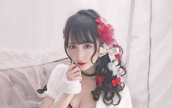 辣妹主播Shiro的cosplay之路，用换装魅惑观众的直播女神