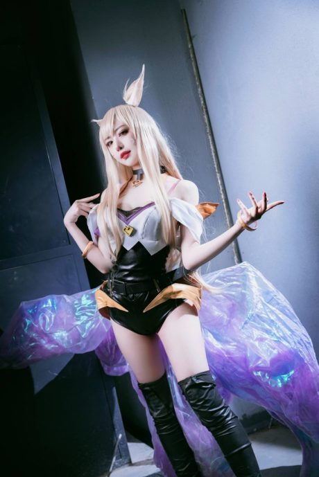 Shika小鹿鹿阿狸COS：展现九尾妖狐的甜美与性感魅力-cos图咖