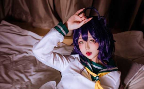 日奈娇柊舞缇娜COS：化身魔法少女演绎性感与反差魅力